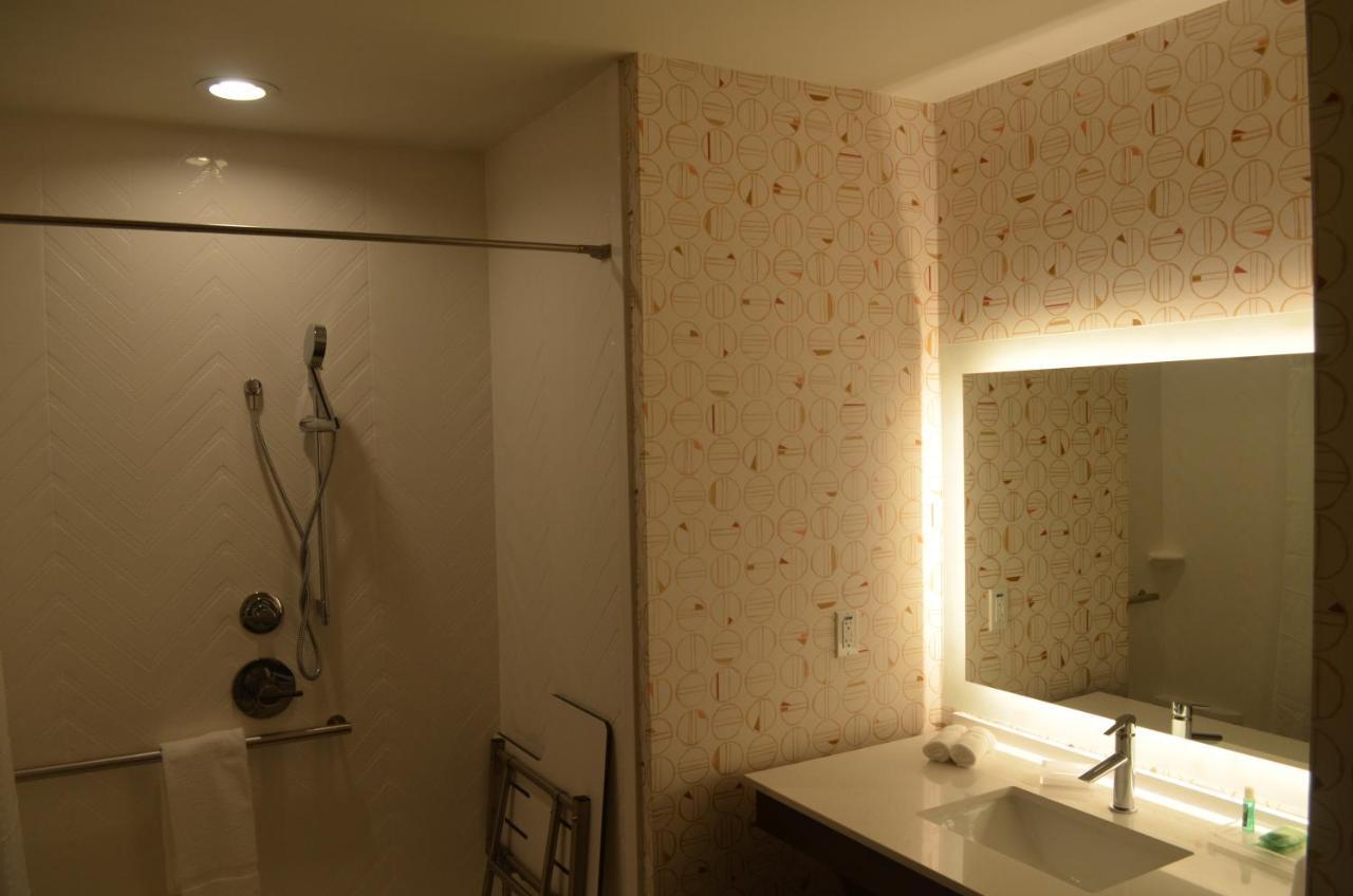 Holiday Inn - Nw Houston Beltway 8 By Ihg מראה חיצוני תמונה